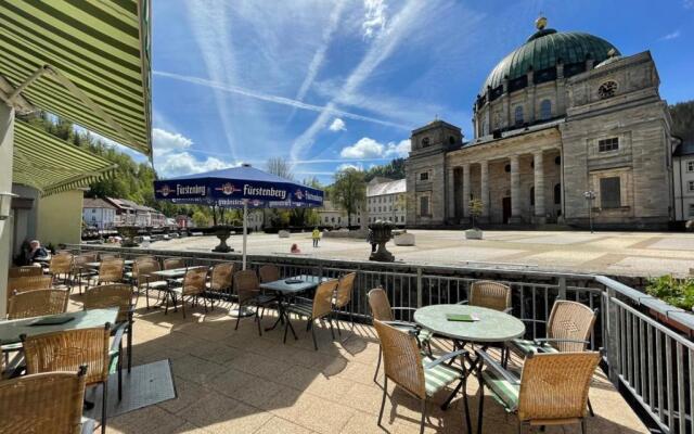 Dom Hotel