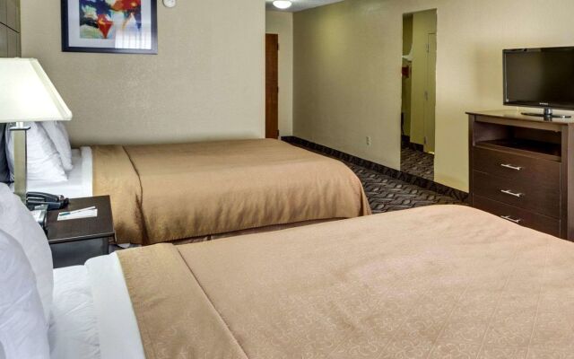 Quality Suites Baton Rouge East - Denham Springs