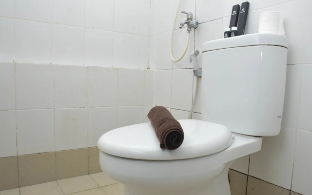 Comfortable 2Br Apartment At Bassura City