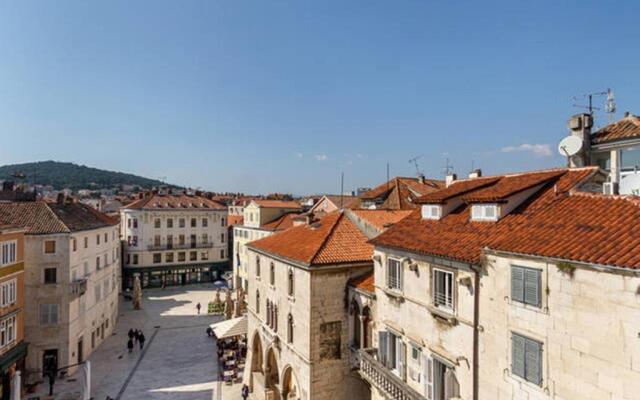 Best Of Split Apartments