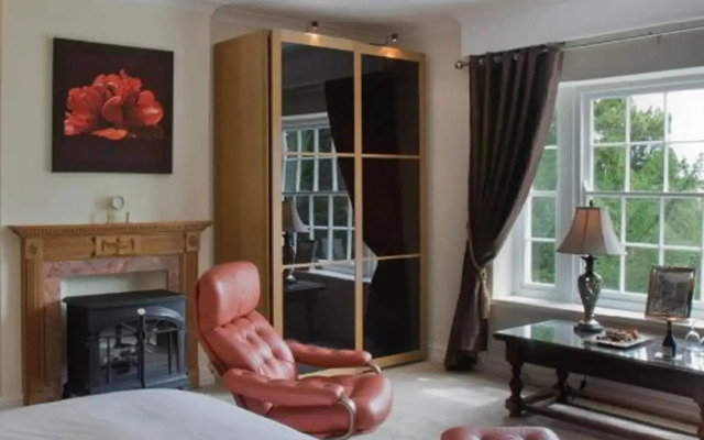 Sturmer Hall Hotel & Conference Centre