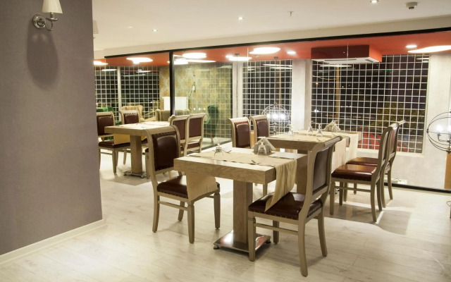 Neba Royal Hotel