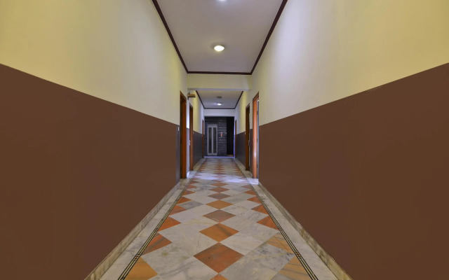 OYO 12908 Shiva's Royal