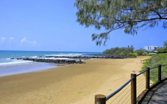 Ground Floor Luxury Oceanfront Apartment
