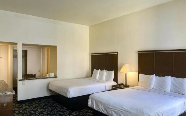 Motel 6 Oceanside, CA Marina / Camp Pendleton