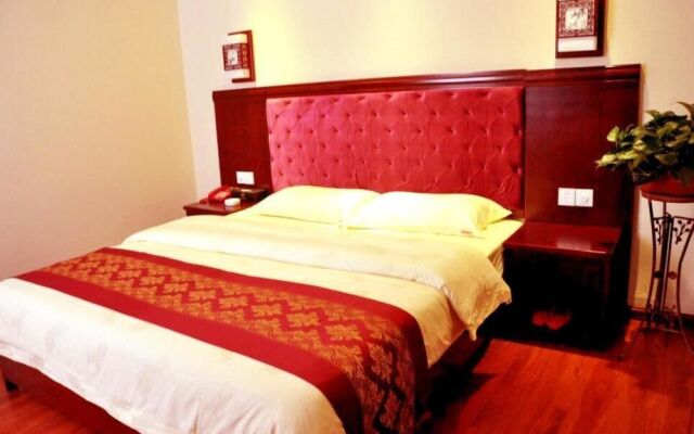 Hechi Bamalongjun House Hotel