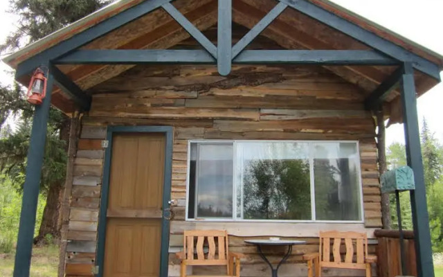 Seawood Bed & Breakfast & Cabins