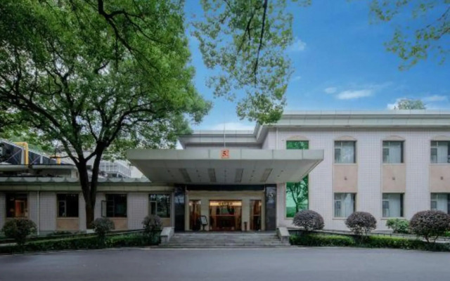 Rongyuan Hotel