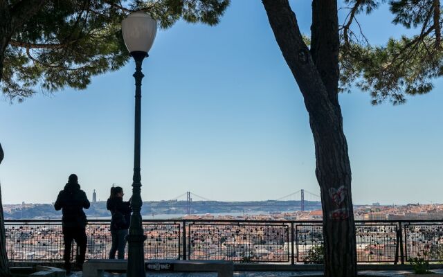 Lisbon Center Terrace Suite - Wifi - AC