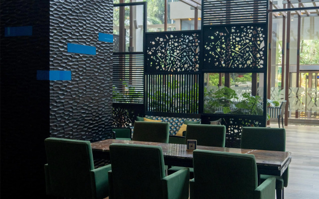 Radisson Blu Plaza Hotel Hyderabad Banjara Hills