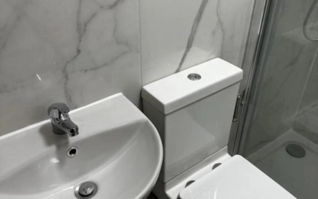OYO Cheetham Hill Guest House