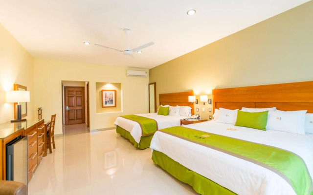 Hotel Ecce Inn & Spa