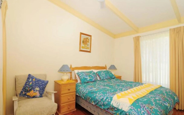 Walking Distance to Beach and Close to the Centre of Vincentia – Guest Rooms – Vincentia