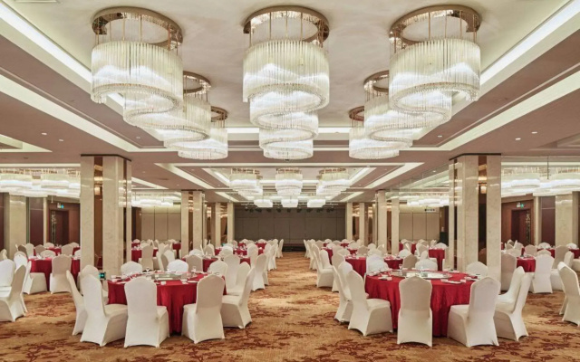 Grand Barony Hotel