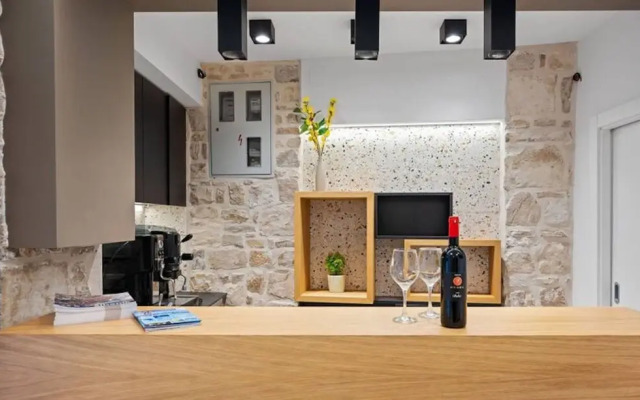 2 Flat Apartment With Terrace And Outdoor Shower