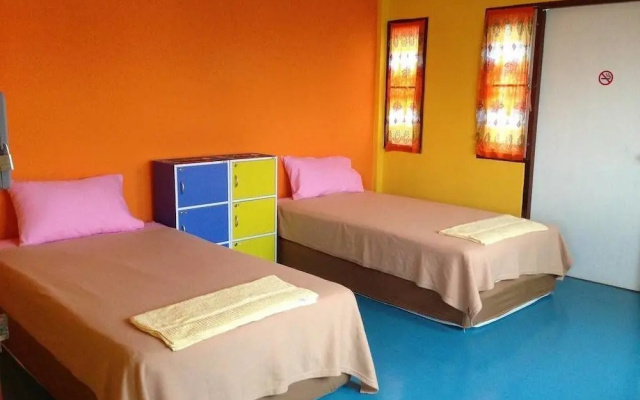 Just Chill Inn - Hostel