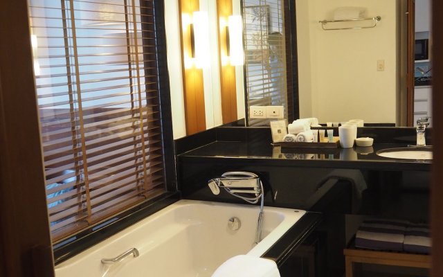 Woodlands Suites Serviced Residences