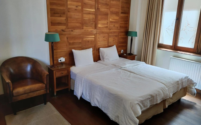 Rembrandt Hotel