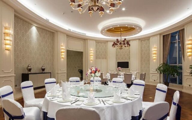 Zhixin Holiday Hotel