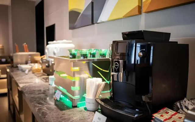 Home Inn Selected (Shanghai Lujiazui, Expo Center)