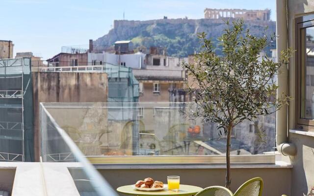 Old Athens style 1bdr with Acropolis view rooftop!