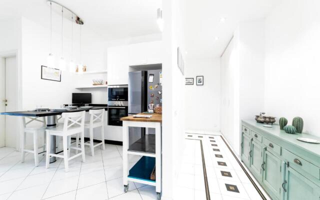 Loreto Elegant Flat