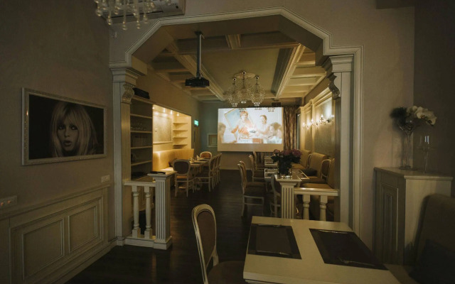 Cherie Hotel Boutique & Restaurant