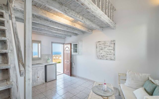 Santolia Art Suites