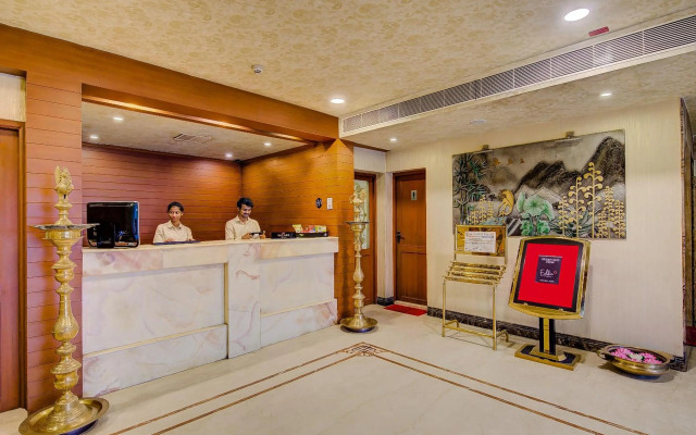 Metro Grand Hotel