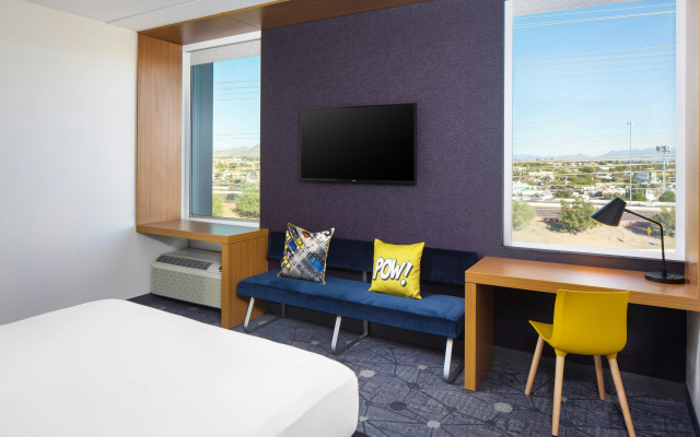 Aloft Tempe