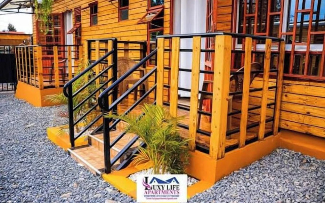 Lux Suites Luxylife Studios Kenol