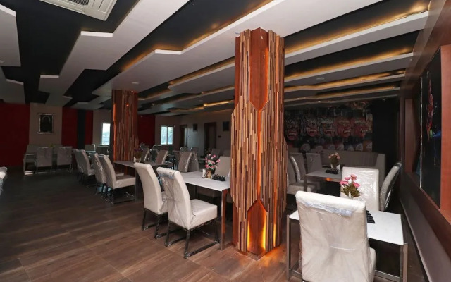 Nirmalya Plaza By OYO Rooms