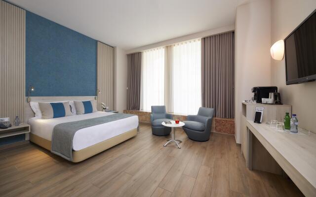 Occidental Faro Hotel