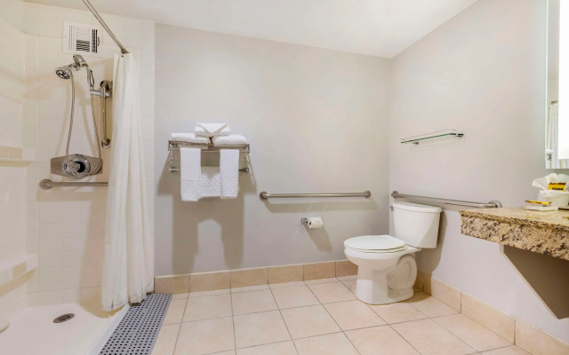 Best Western Plus Bayside Inn
