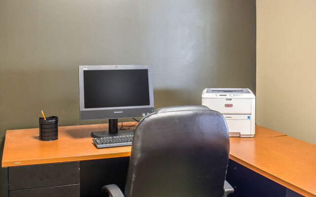 Quality Inn & Suites Event Center