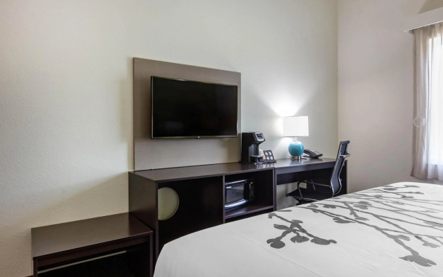 Sleep Inn & Suites Tampa South
