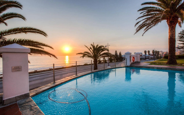 Courtyard Hotel Gqeberha