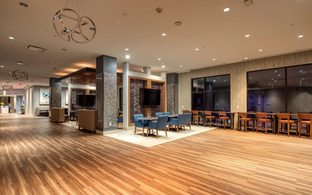Holiday Inn Express & Suites Charlotte - South End by IHG
