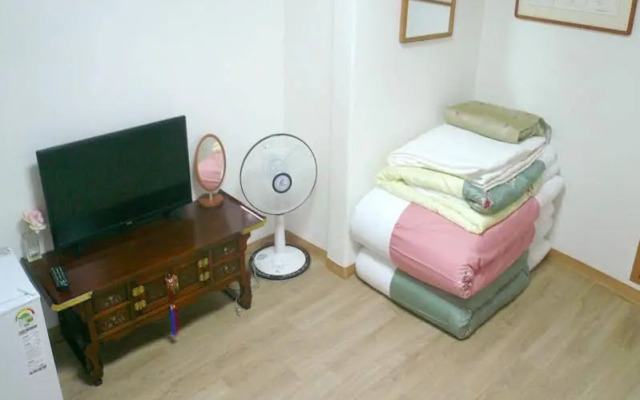 Yeondang Guesthouse