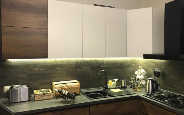 Freedom Square Apartment