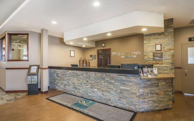 Quality Inn & Suites