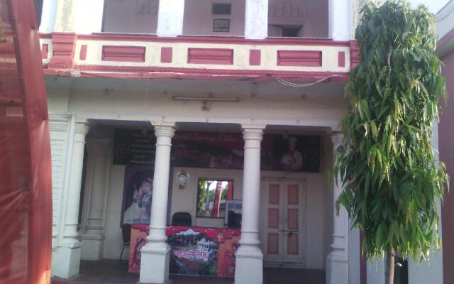 Hotel Saroop Vilas Palace