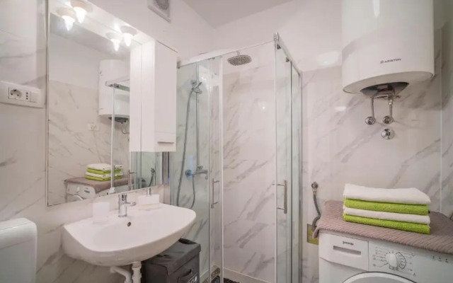 Slava - sea View - A1