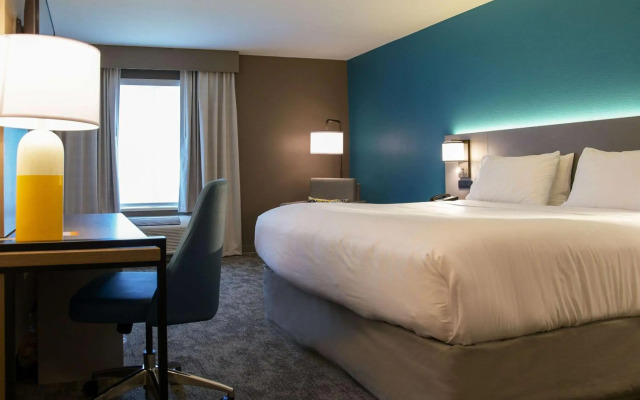 Comfort Inn & Suites NW Milwaukee