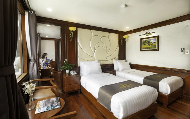 Calypso Cruises – Guest Rooms – Ha Long