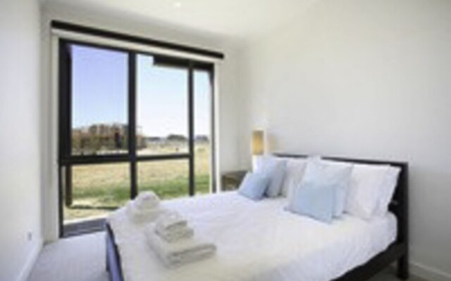 3 Bedroom Condo Near Pool