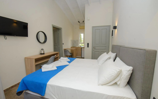 Saint Spiridon Hotel