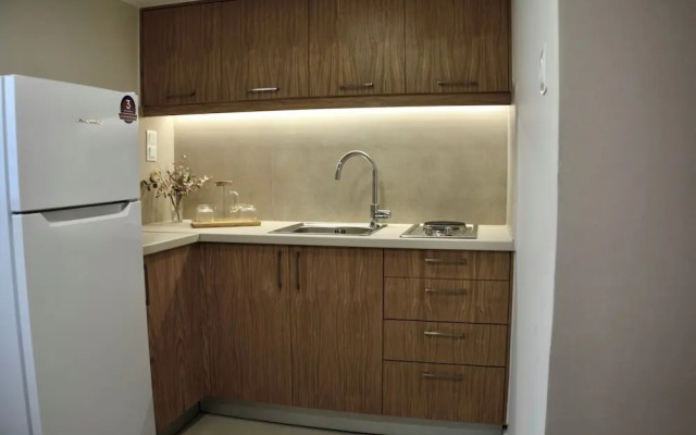 Villa Fleria Seaside Studios & Apts