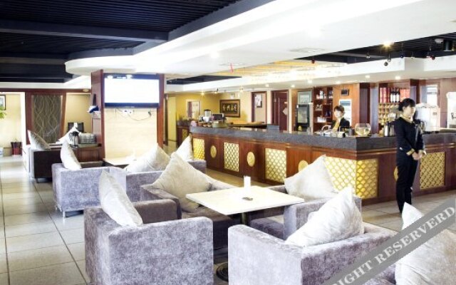 Royal Hotel
