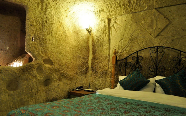 Hills Cave Hotel